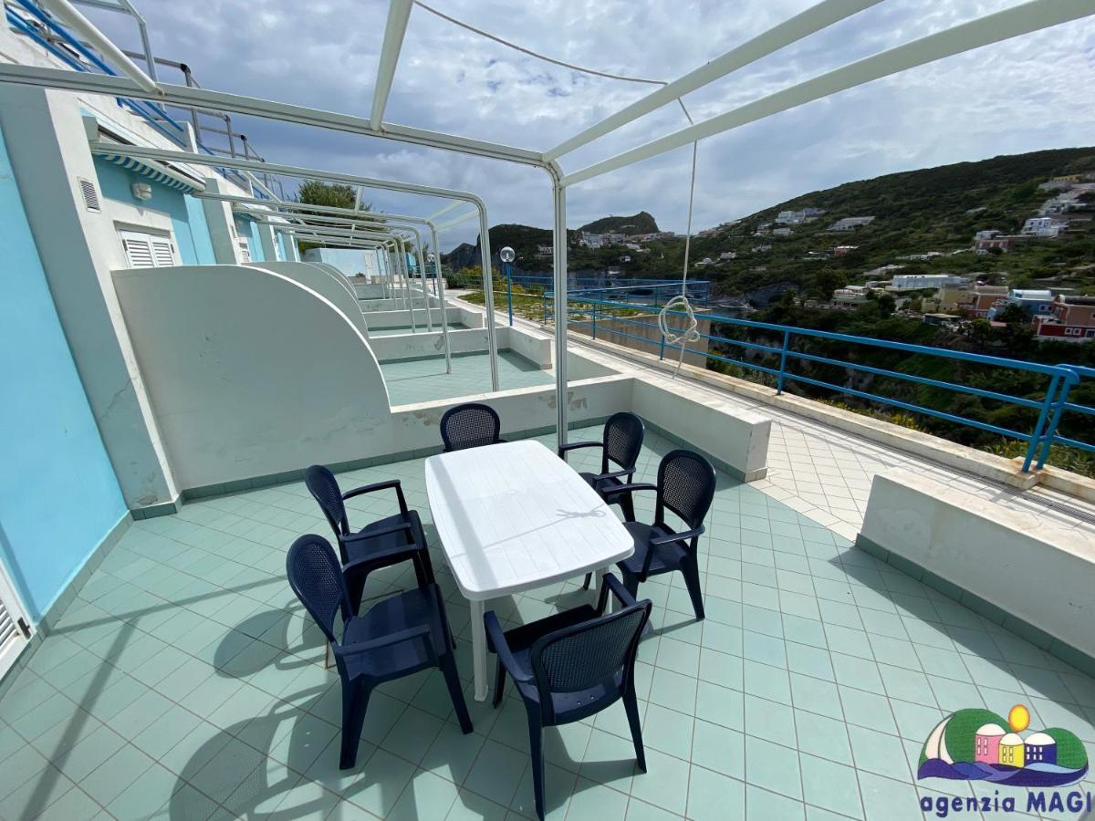 Magi - Appartamenti Maga Circe Ponza Exteriör bild