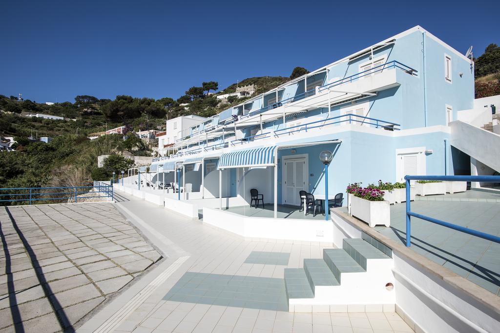 Magi - Appartamenti Maga Circe Ponza Exteriör bild