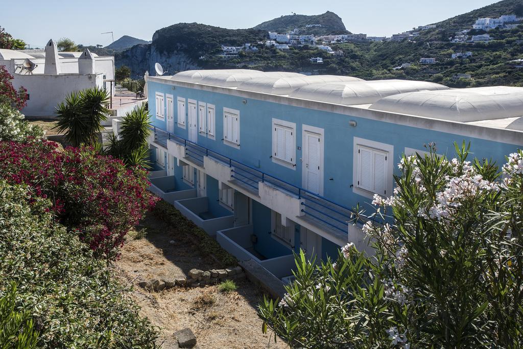 Magi - Appartamenti Maga Circe Ponza Exteriör bild