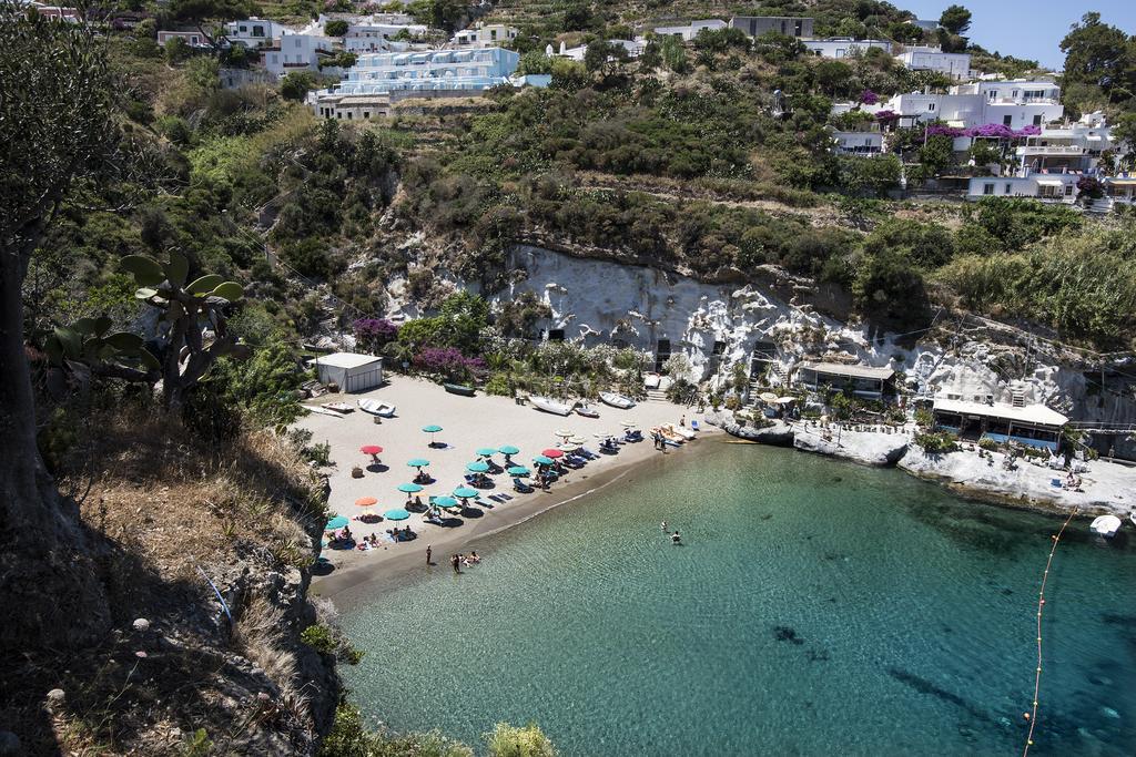 Magi - Appartamenti Maga Circe Ponza Exteriör bild